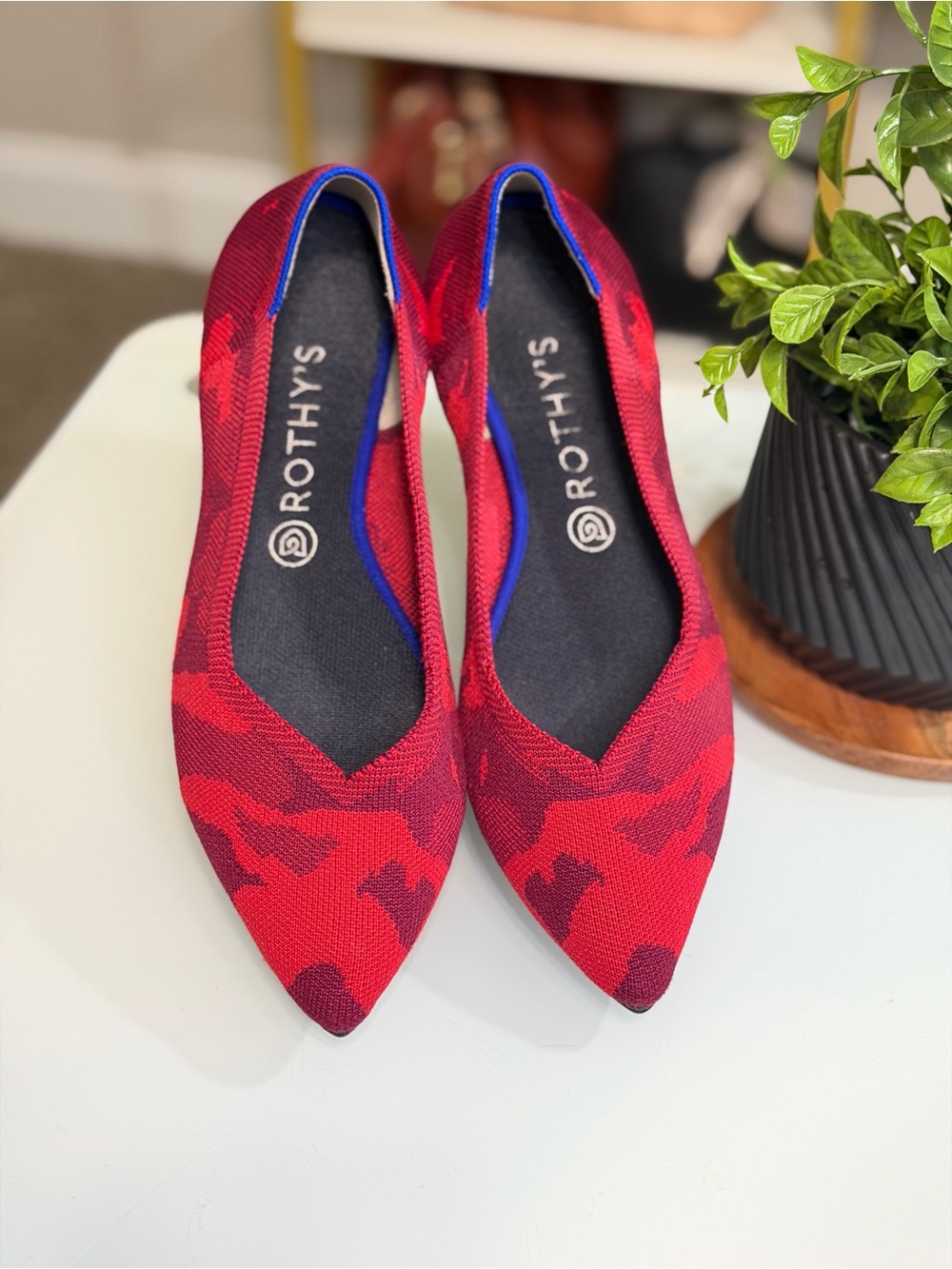 Rothy's Red Patterned Pointed Knit Flats - Women's Size 11
